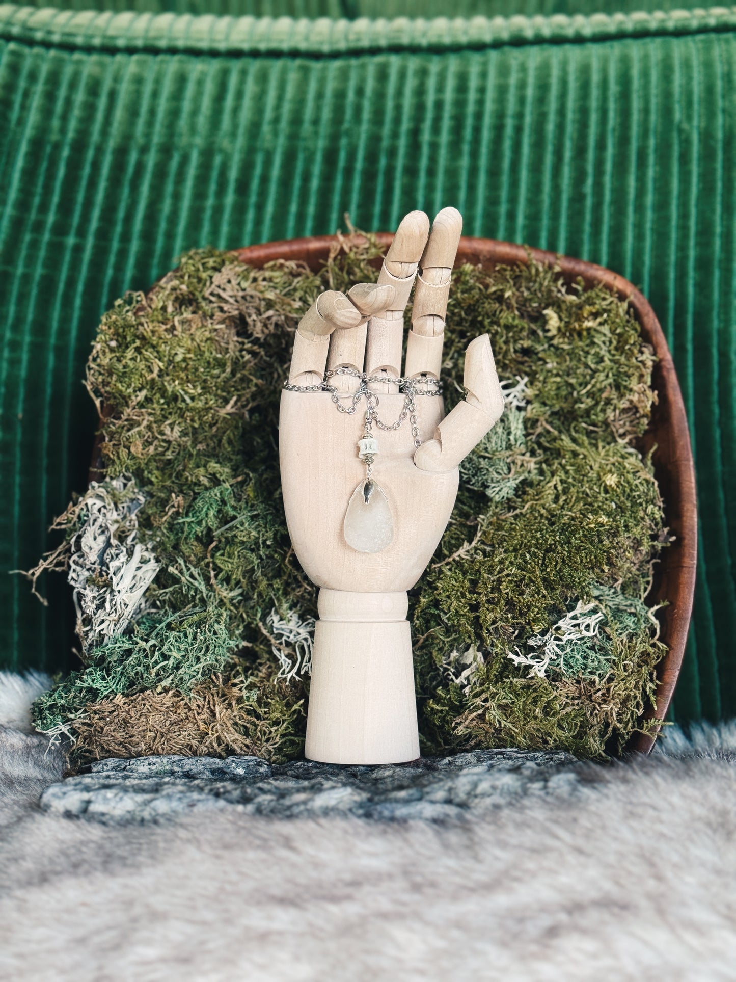 Bottom of the Sea / Single Earring