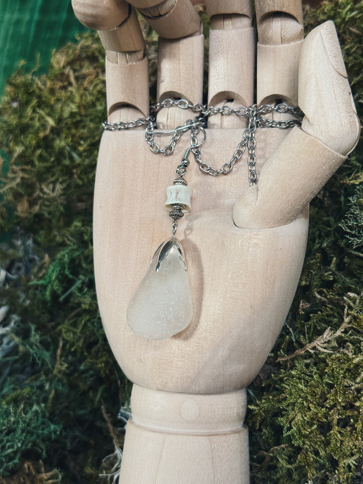 Bottom of the Sea / Single Earring